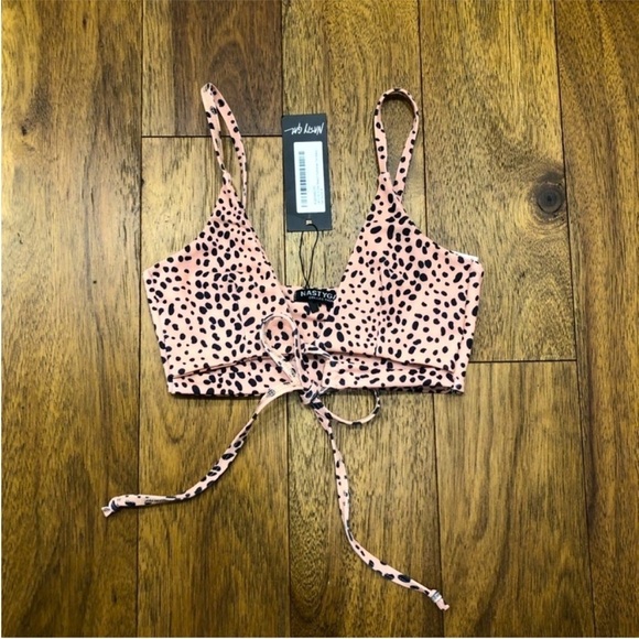 - NASTY GAL DALMATIAN “LETS GO TO THE BEACH” TIE BIKINI TOP 10US - Picture 10 of 14